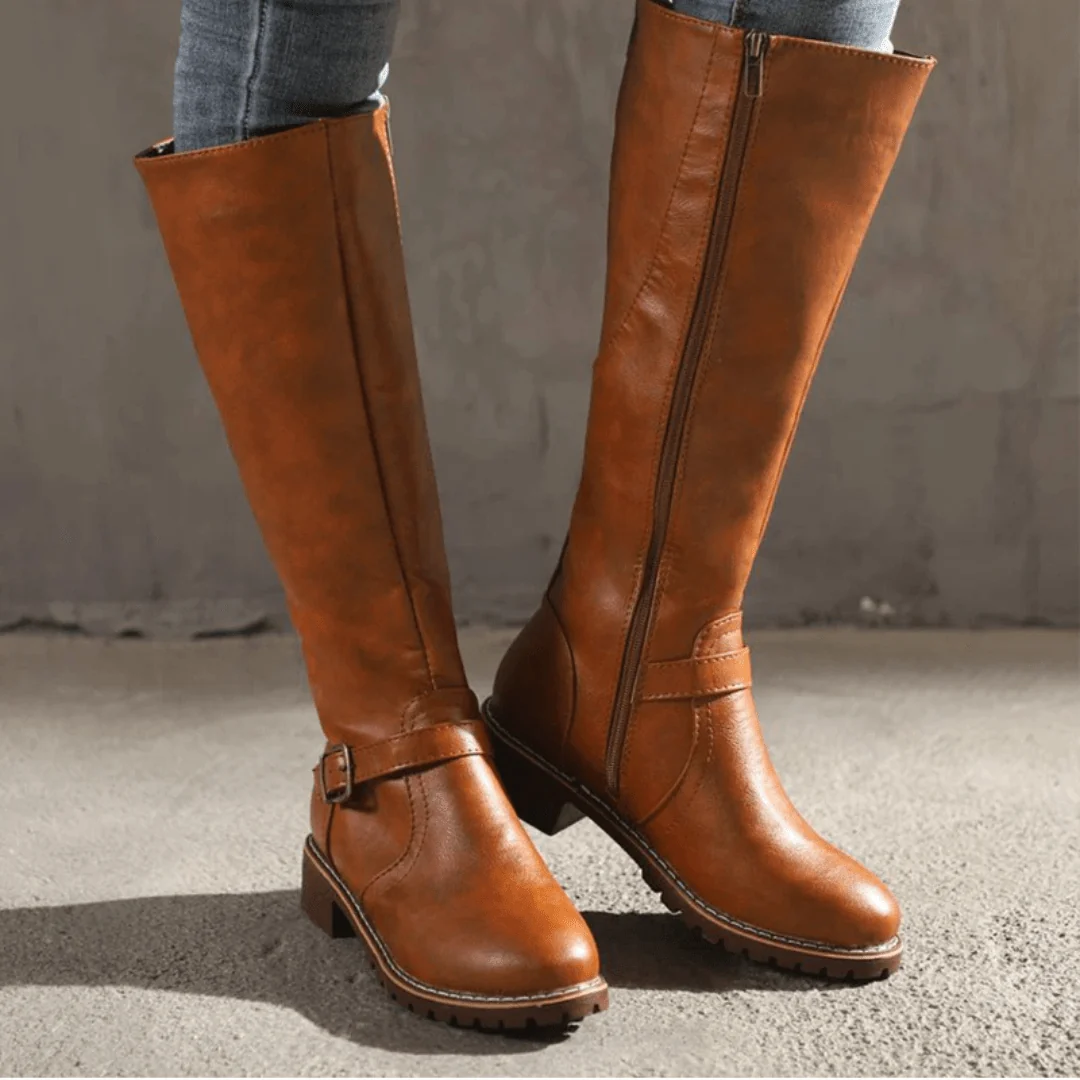 Bottes hautes femme look vintage marron